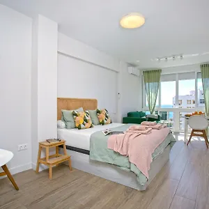 Apartment Sunstay Cruz Loft, Torremolinos